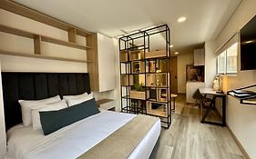Cozy Loft In 93 Park